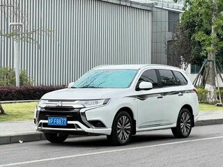 2022 Mitsubishi Outlander III Рестайлинг 3, белый, 1780334 рублей, вид 3