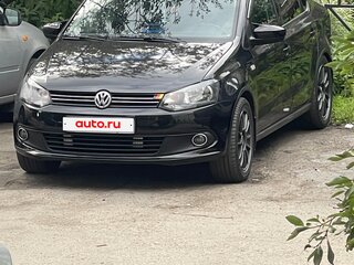 2014 Volkswagen Polo V, чёрный, 550000 рублей, вид 4