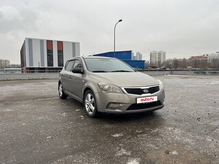 2010 Kia Ceed I Рестайлинг, серебристый, 690000 рублей, вид 3