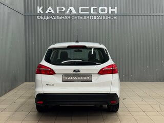 2017 Ford Focus III Рестайлинг, белый, 1055000 рублей, вид 4