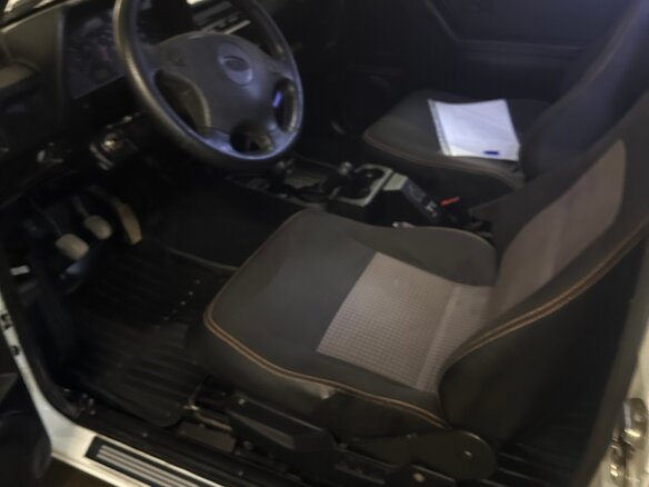 2017 Lada (ВАЗ) 2121 (4x4) Urban I Рестайлинг, белый, 900000 рублей - вид 5