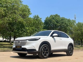 2023 Honda Vezel II, белый, 1860000 рублей, вид 1