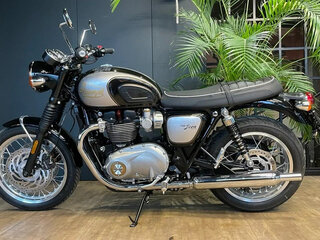 2025 Triumph Bonneville T120, белый, 2150000 рублей, вид 4
