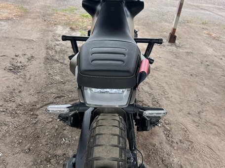 2023 Husqvarna Svartpilen 401, чёрный, 450000 рублей, вид 5