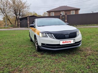 2017 Skoda Octavia III (A7) Рестайлинг, белый, 1080000 рублей, вид 2