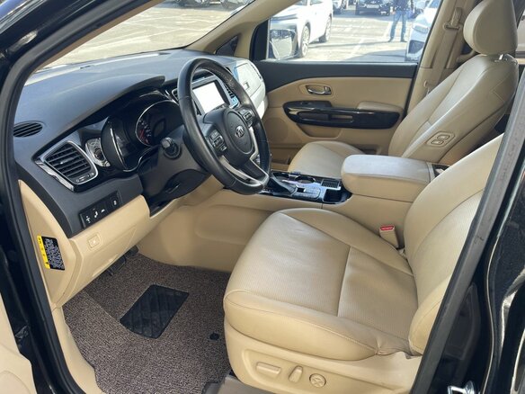 2019 Kia Carnival III, чёрный, 3100000 рублей - вид 8