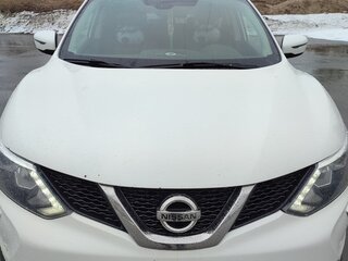 2017 Nissan Qashqai II, белый, 1600000 рублей, вид 3