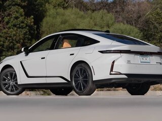 2026 Lexus ES 350h VIII, белый, 11807082 рублей, вид 3
