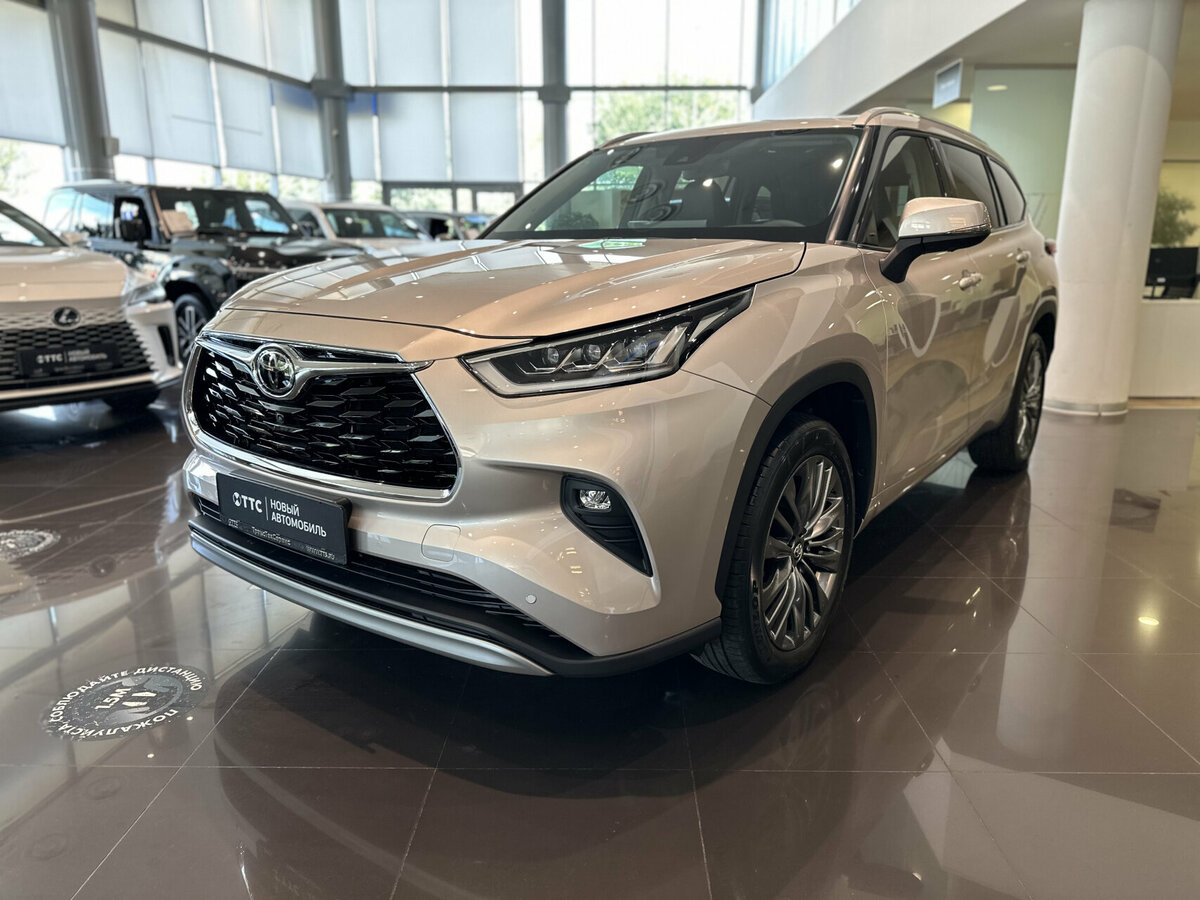 Открыть фотографии: Toyota Highlander IV (XU70)