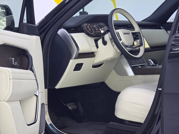 2026 Land Rover Range Rover D350 MHEV Long V, чёрный, 24200000 рублей - вид 8
