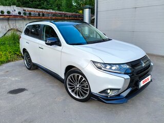 2022 Mitsubishi Outlander III Рестайлинг 3, белый, 3545000 рублей, вид 3
