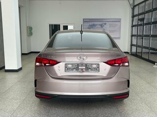 2020 Hyundai Solaris II Рестайлинг, коричневый, 1570000 рублей, вид 5