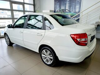 2026 Lada (ВАЗ) Granta I Рестайлинг, белый, 1246500 рублей, вид 2