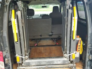 2014 Nissan NV200, чёрный, 1400000 рублей, вид 2
