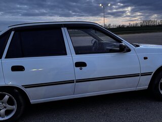 2004 Daewoo Nexia I, белый, 175000 рублей, вид 5