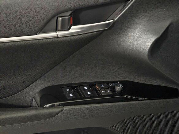 2020 Toyota Camry VIII (XV70), синий, 2249000 рублей - вид 18