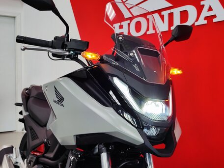 2026 Honda NC 750X, серый, 1499900 рублей, вид 4