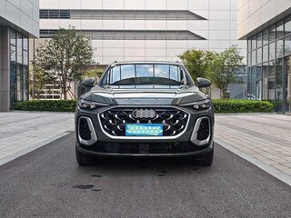 2026 Audi Q5 L III (GU), зелёный, 7077700 рублей, вид 2
