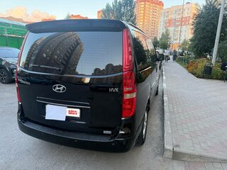 2013 Hyundai Grand Starex I, чёрный, 1750000 рублей, вид 3