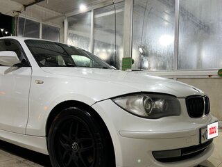2011 BMW 1 серии 118i I (E81/E82/E87/E88) Рестайлинг, белый, 1100000 рублей, вид 5