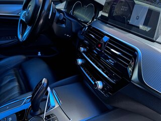 2018 BMW 5 серии 530i xDrive VII (G30/G31/G38), белый, 3500000 рублей, вид 4