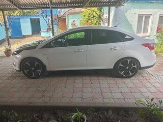 2011 Ford Focus III, белый, 600000 рублей, вид 2