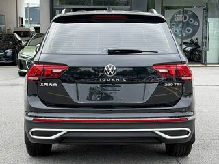 2023 Volkswagen Tiguan II Рестайлинг, чёрный, 2059000 рублей, вид 4