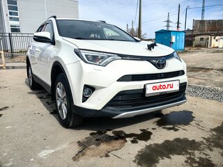 2016 Toyota RAV4 IV (XA40) Рестайлинг, белый, 2500000 рублей, вид 2