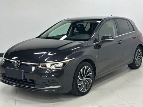 Volkswagen Golf VIII