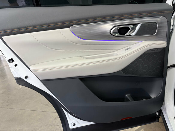 2023 GAC GS8 II, белый, 3397000 рублей - вид 17