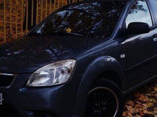 2007 Kia Rio II, серый, 450000 рублей, вид 2