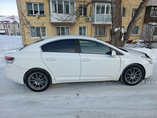 2011 Toyota Avensis III, белый, 1050000 рублей, вид 2