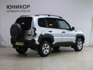 2026 Lada (ВАЗ) Niva Travel I Рестайлинг, серебристый, 1459000 рублей, вид 2