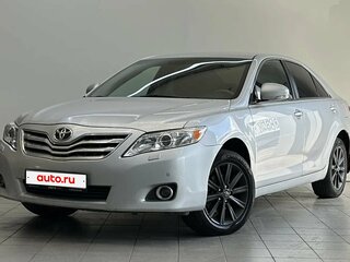 2011 Toyota Camry VI (XV40) Рестайлинг, серебристый, 950000 рублей, вид 1