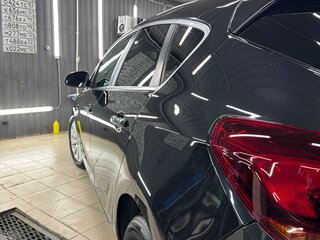 2012 Opel Astra J Рестайлинг, чёрный, 900000 рублей, вид 5