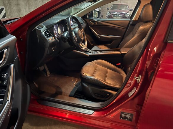 2018 Mazda 6 III (GJ) Рестайлинг, красный, 1900000 рублей - вид 6