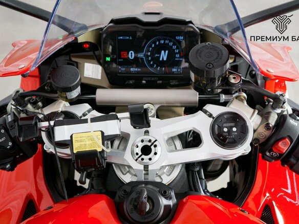 2021 Ducati Panigale V4, красный - вид 11