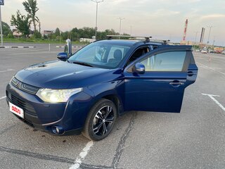 2013 Mitsubishi Outlander III, синий, 1685000 рублей, вид 1