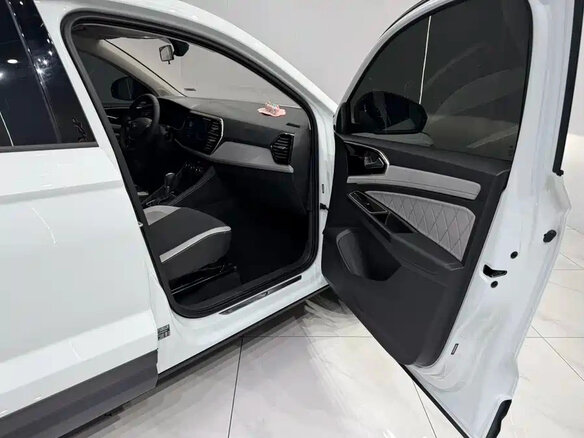 2023 Jetta VS7 I Рестайлинг 1, белый, 1700000 рублей - вид 12