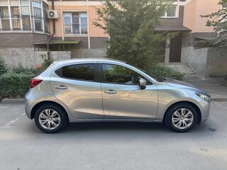 2014 Mazda Demio IV (DJ), серебристый, 890000 рублей, вид 2
