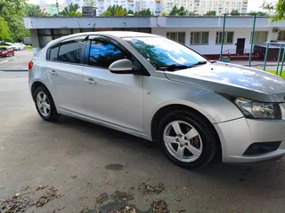 2012 Chevrolet Cruze I, серебристый, 500000 рублей, вид 4