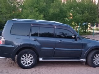 2007 Mitsubishi Pajero IV, серый, 1500000 рублей, вид 3