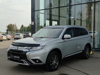 2019 Mitsubishi Outlander III Рестайлинг 3, серебристый, 2185000 рублей, вид 1
