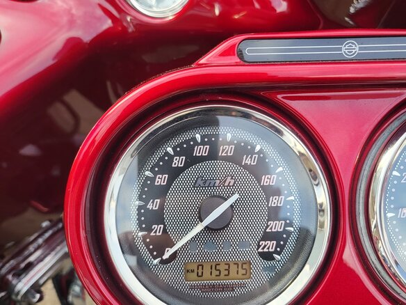 2011 Harley-Davidson CVO Road Glide, красный, 1650000 рублей - вид 11