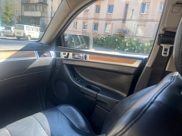 2004 Chrysler Pacifica CS, чёрный, 420000 рублей - вид 9