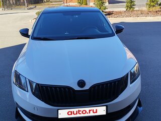 2017 Skoda Octavia III (A7) Рестайлинг, белый, 1500000 рублей, вид 1