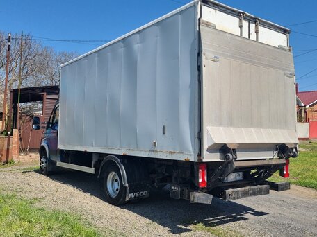 2013 Iveco Daily, синий, 1800000 рублей, вид 3