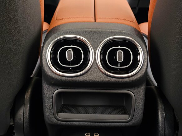 2025 Mercedes-Benz GLC Coupe 300 II (C254), чёрный - вид 37