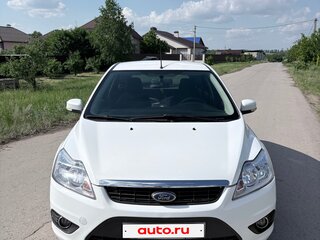 2010 Ford Focus II Рестайлинг, белый, 420000 рублей, вид 3