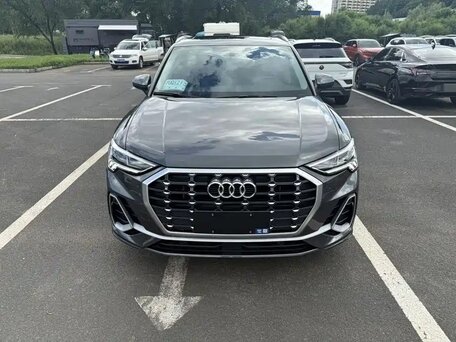 2022 Audi Q3 35 TFSI II (F3), серый, 2817007 рублей, вид 2